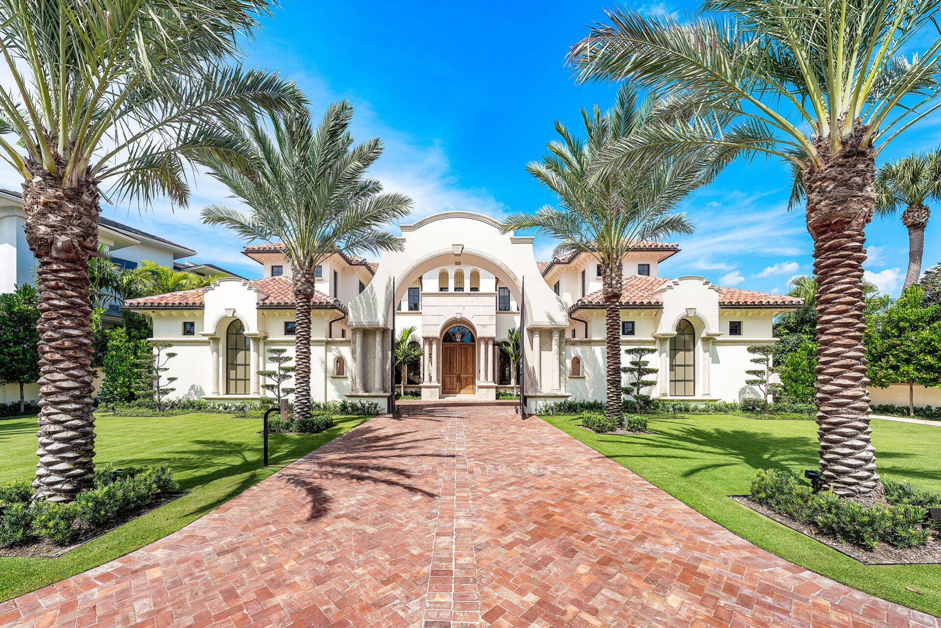 2055 Royal Palm Way, Boca Raton, FL 33432 Photo