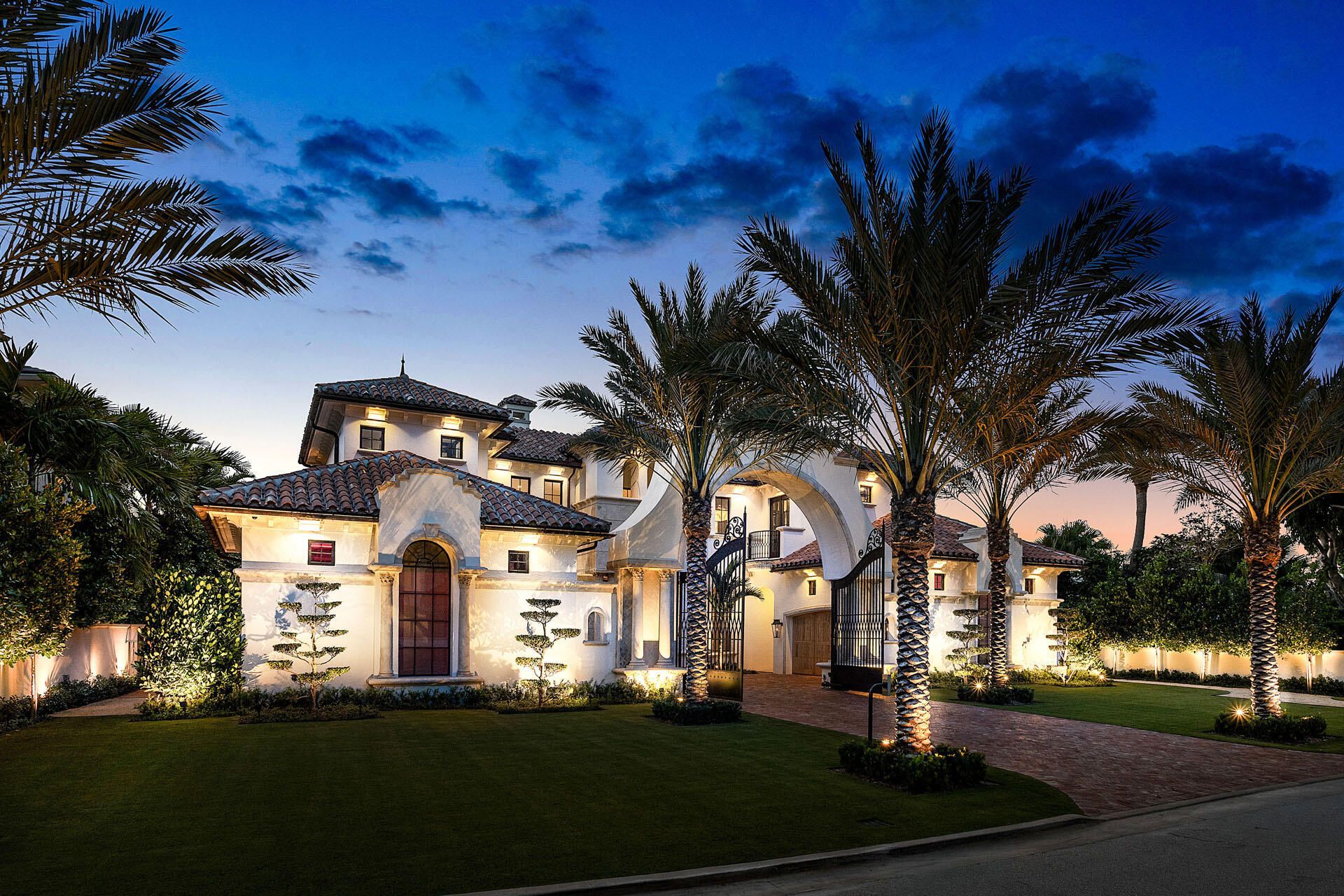 2055 Royal Palm Way, Boca Raton, FL 33432 Photo