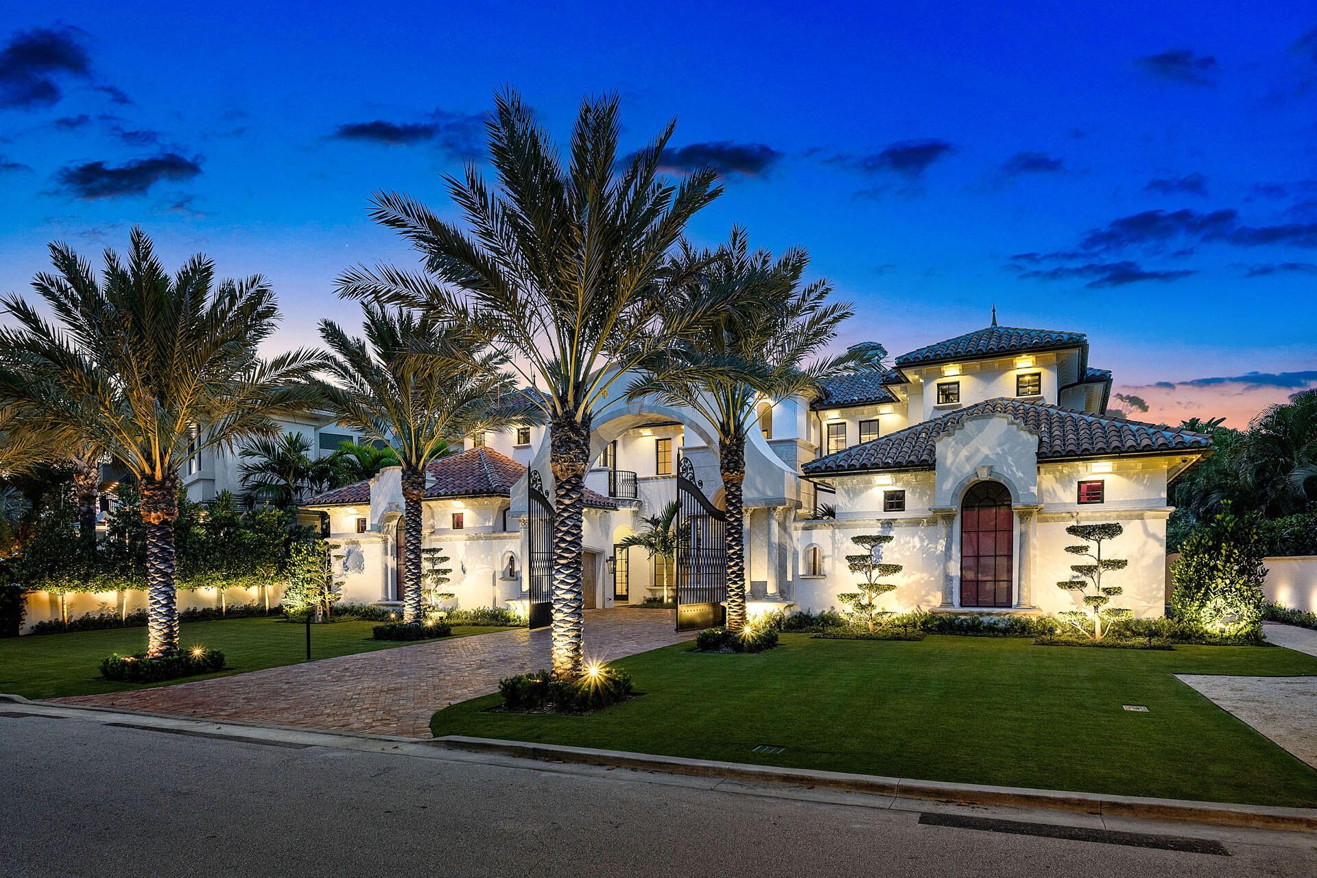2055 Royal Palm Way, Boca Raton, FL 33432 Photo