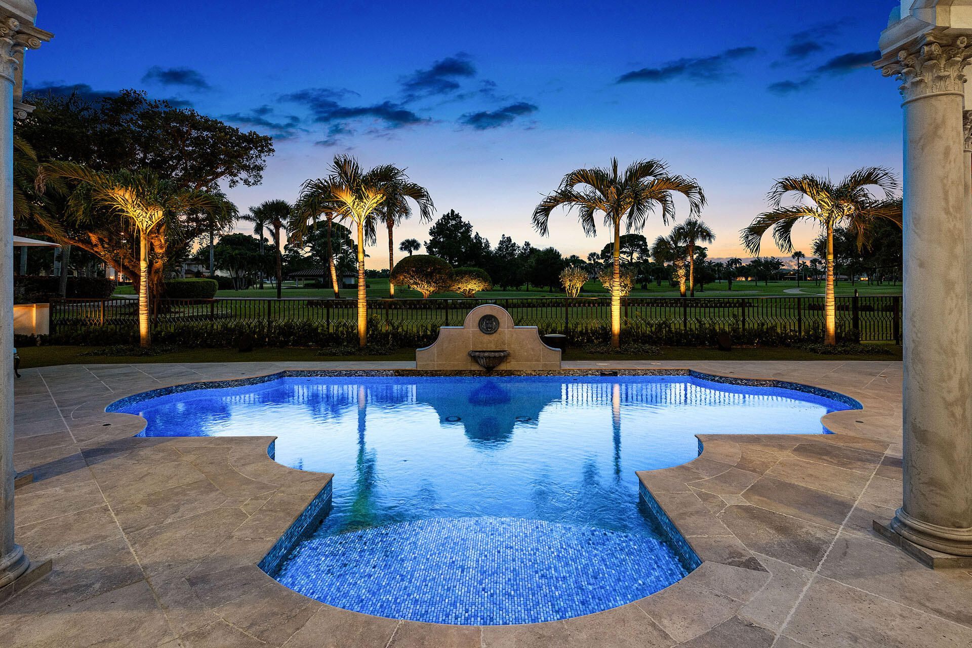 2055 Royal Palm Way, Boca Raton, FL 33432 Photo