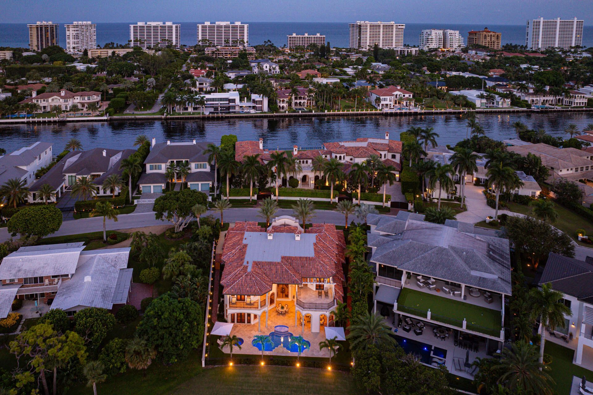 2055 Royal Palm Way, Boca Raton, FL 33432 Photo