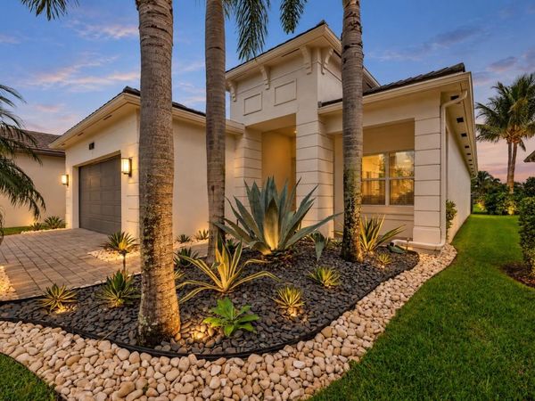 8543 Julian Alps Lane, Boynton Beach, FL 33473