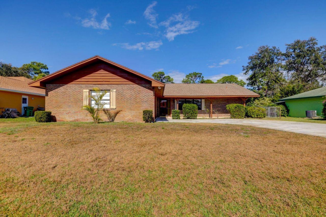 543 SE Greenway Terrace, Port Saint Lucie, FL 34983 Photo