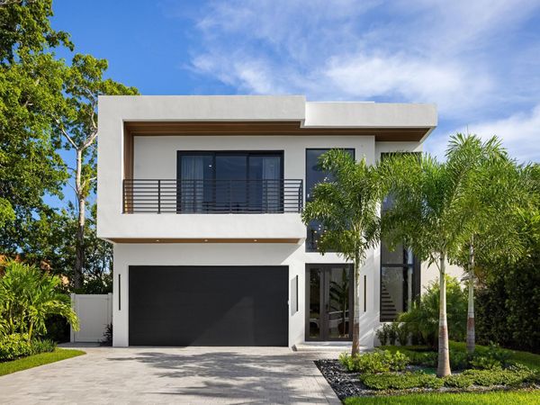 707 Lake Avenue N, Delray Beach, FL 33483