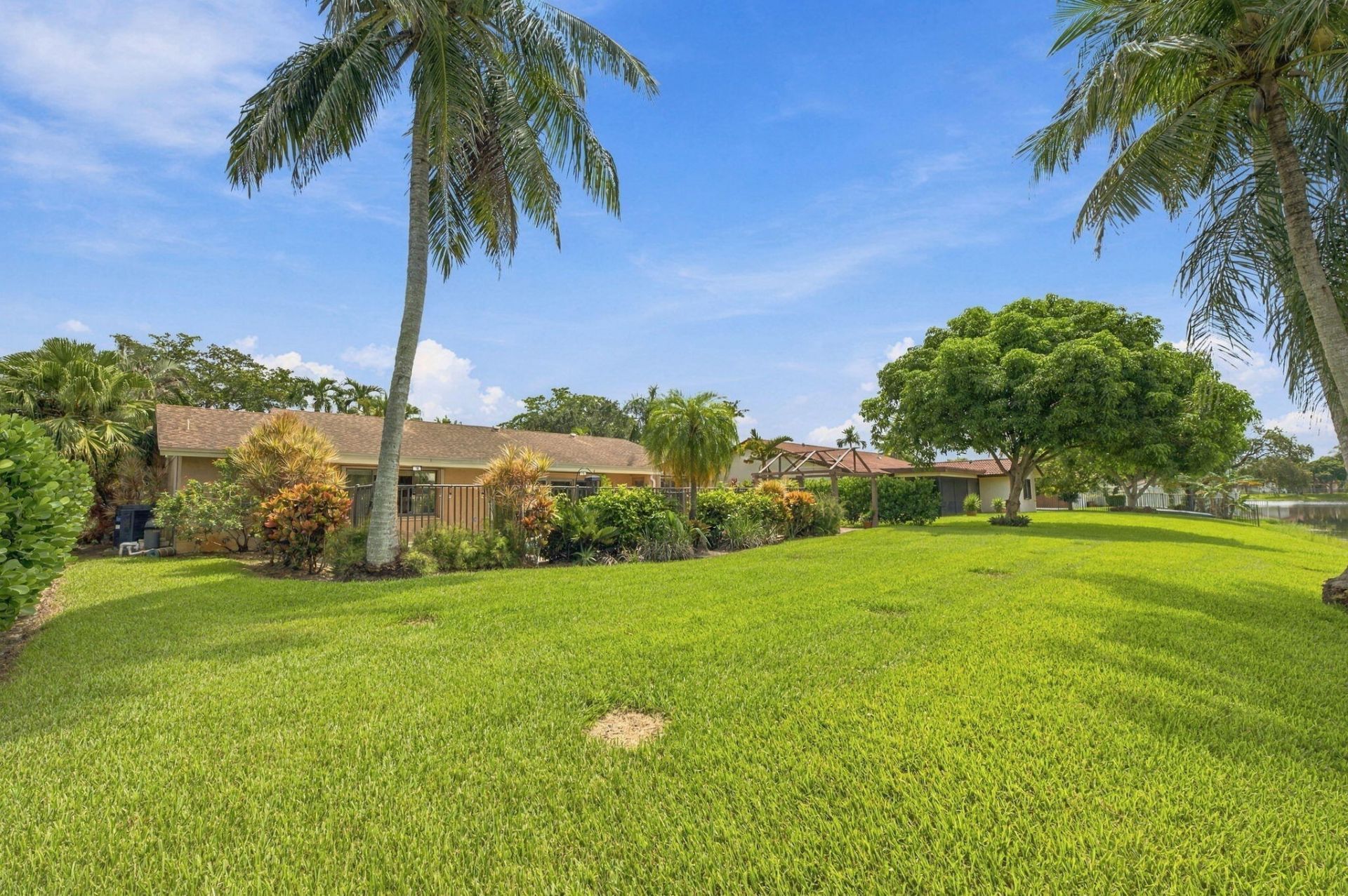 11713 Spinnaker Way, Cooper City, FL 33026 Photo
