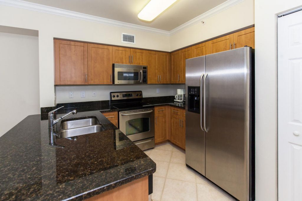 6492 Emerald Dunes Drive, Unit 205, West Palm Beach, FL 33411 Photo