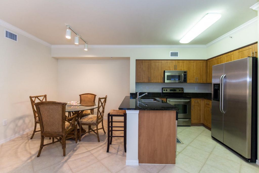 6492 Emerald Dunes Drive, Unit 205, West Palm Beach, FL 33411 Photo