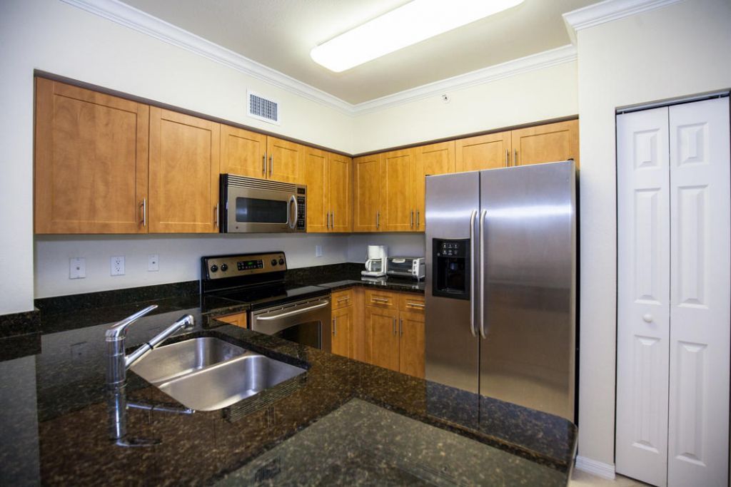 6492 Emerald Dunes Drive, Unit 205, West Palm Beach, FL 33411 Photo