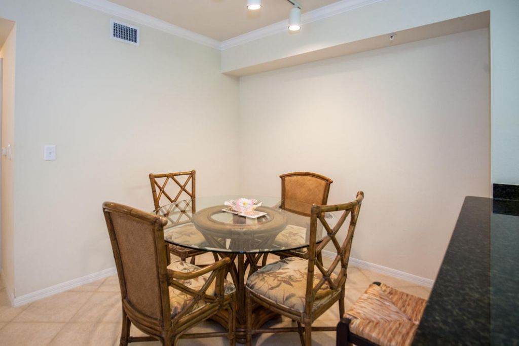 6492 Emerald Dunes Drive, Unit 205, West Palm Beach, FL 33411 Photo