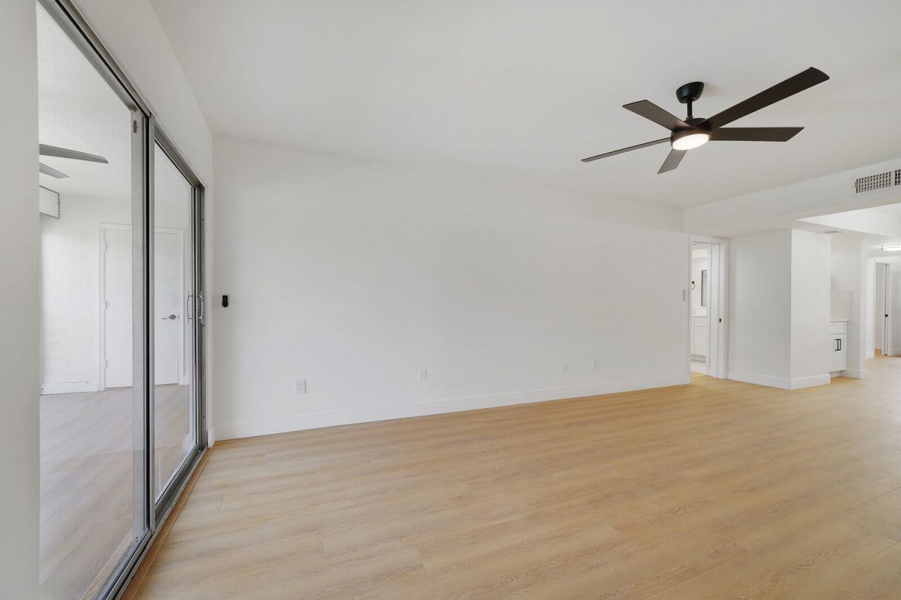 23345 Carolwood Lane, Unit 406, Boca Raton, FL 33428 Photo