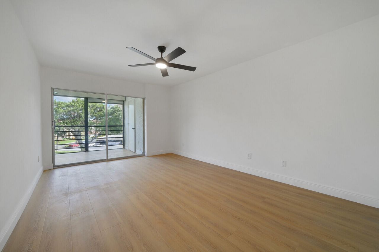 23345 Carolwood Lane, Unit 406, Boca Raton, FL 33428 Photo