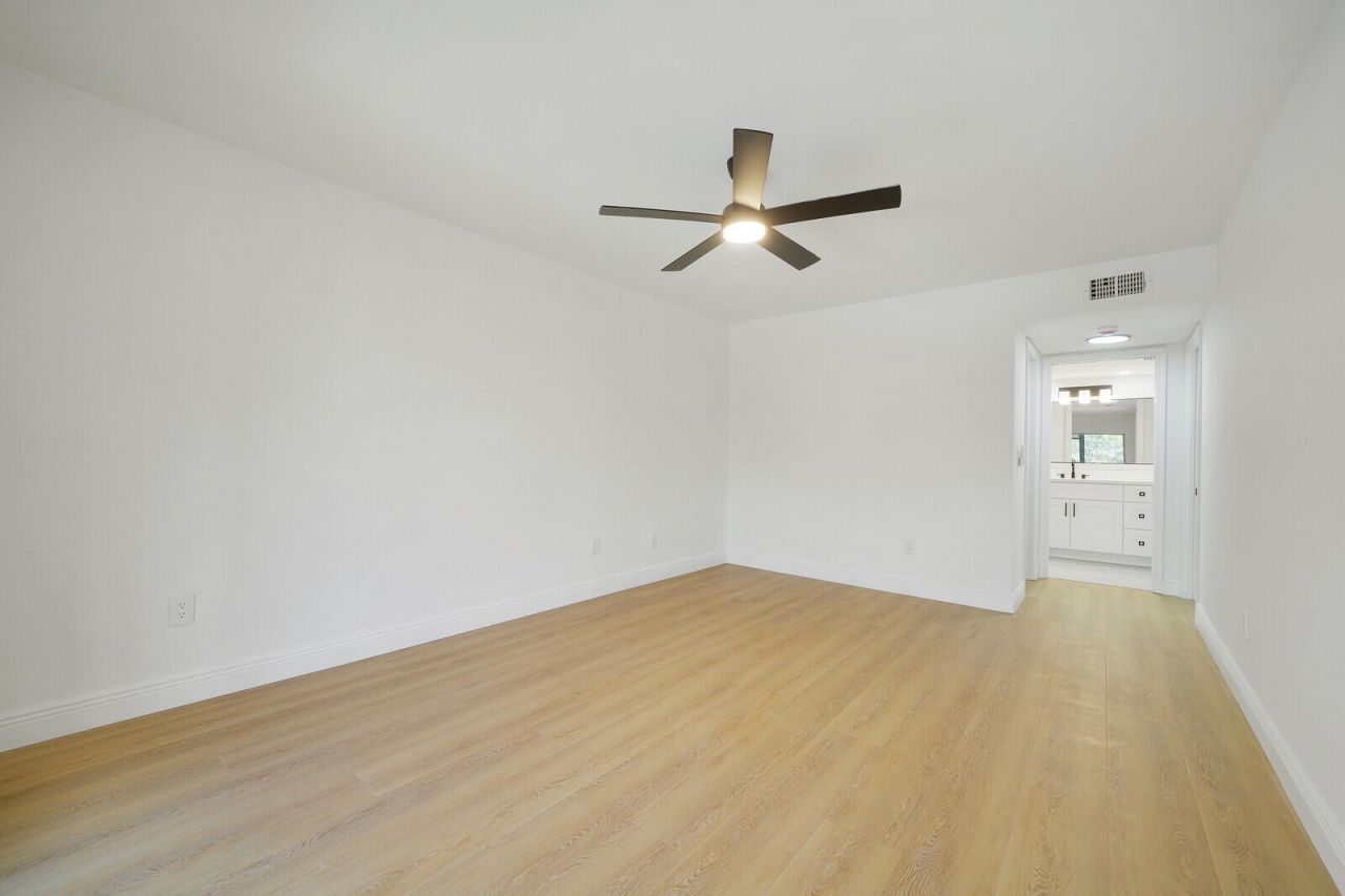 23345 Carolwood Lane, Unit 406, Boca Raton, FL 33428 Photo