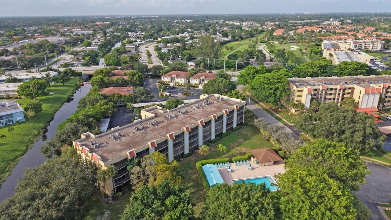 23345 Carolwood Lane, Unit 406, Boca Raton, FL 33428 Photo