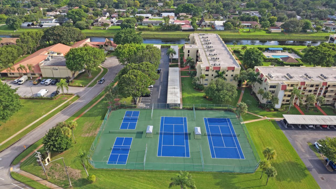 23345 Carolwood Lane, Unit 406, Boca Raton, FL 33428 Photo