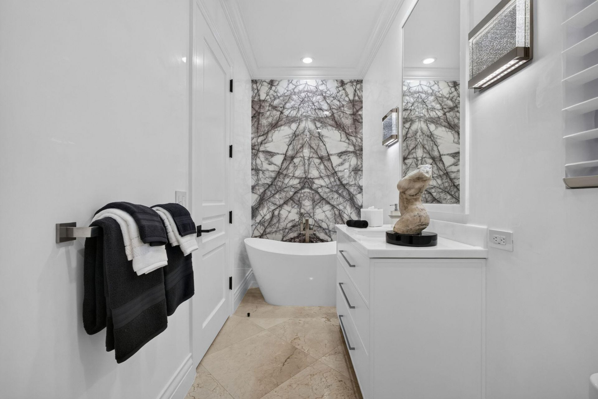 213 Via Palacio, Palm Beach Gardens, FL 33418 Photo