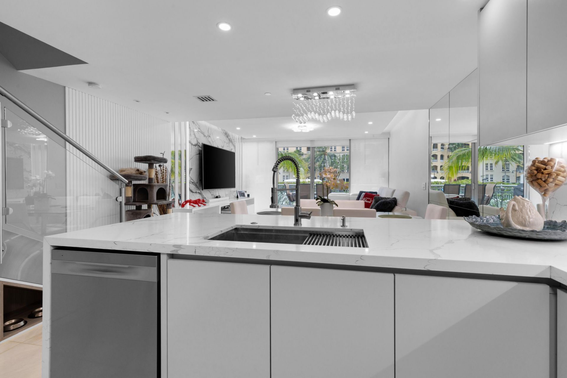 2950 NE 188th Street, Unit 122, Aventura, FL 33180 Photo