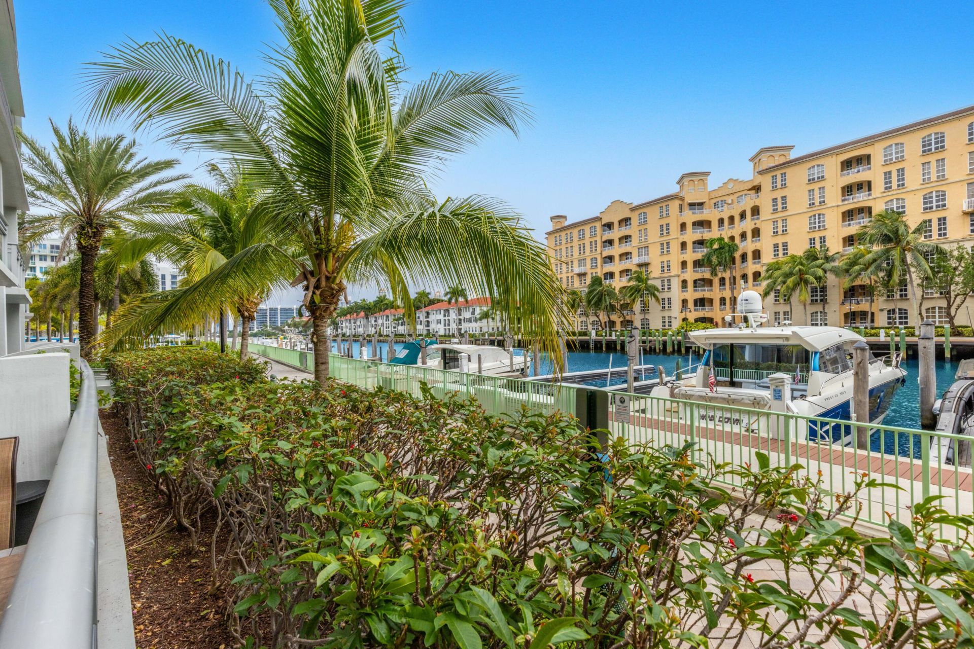2950 NE 188th Street, Unit 122, Aventura, FL 33180 Photo