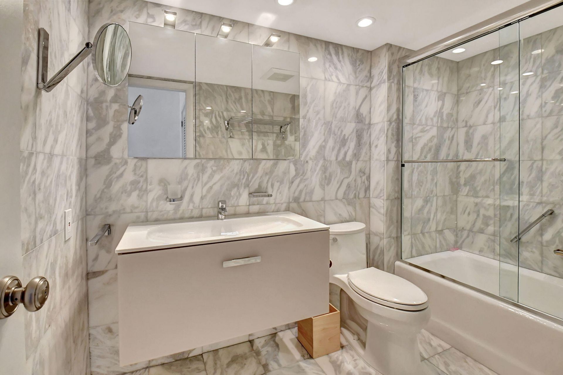 1000 Lowry Street, Unit 5E, Delray Beach, FL 33483 Photo