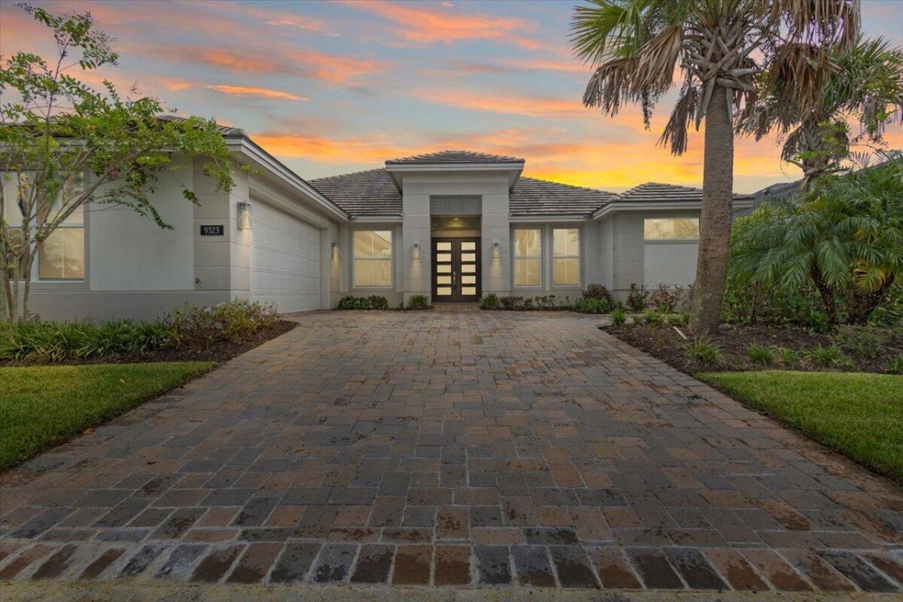 9323 SW Pinnacle Place, Port Saint Lucie, FL 34987 Photo