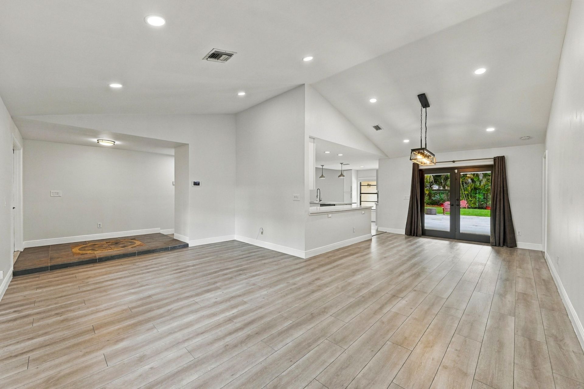 9255 NW 18th Street, Plantation, FL 33322 Photo