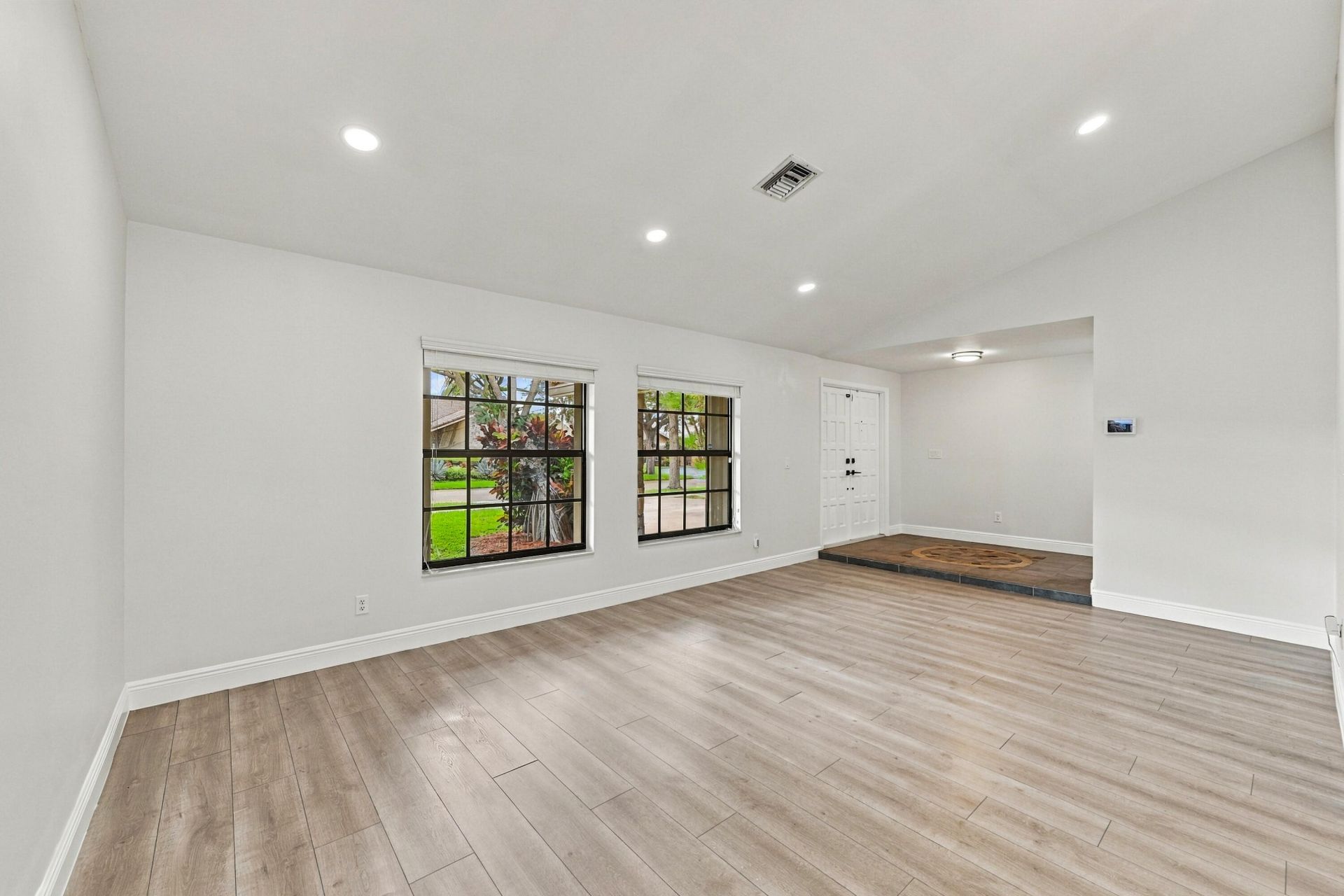 9255 NW 18th Street, Plantation, FL 33322 Photo
