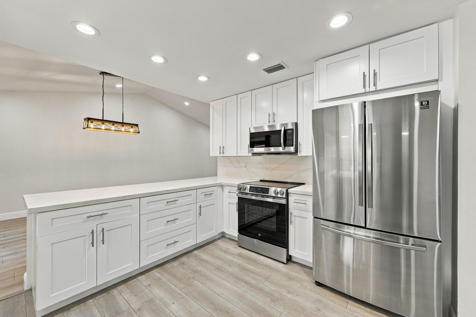 9255 NW 18th Street, Plantation, FL 33322 Photo