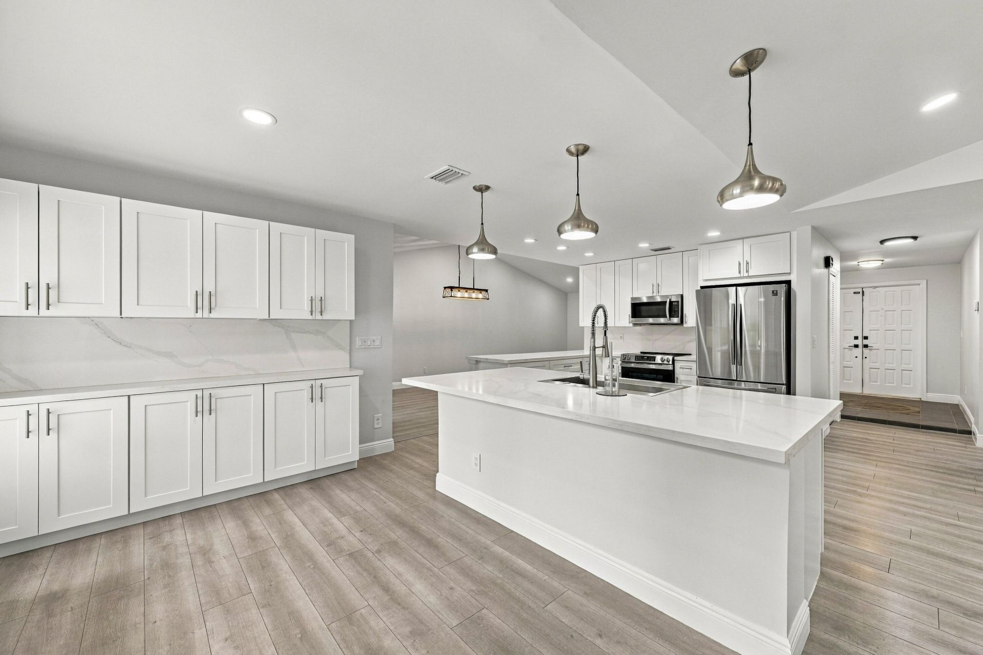 9255 NW 18th Street, Plantation, FL 33322 Photo