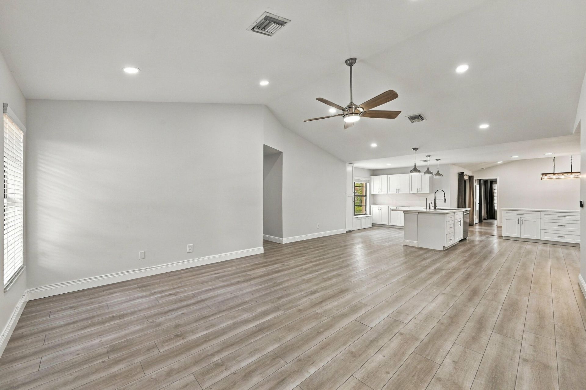 9255 NW 18th Street, Plantation, FL 33322 Photo