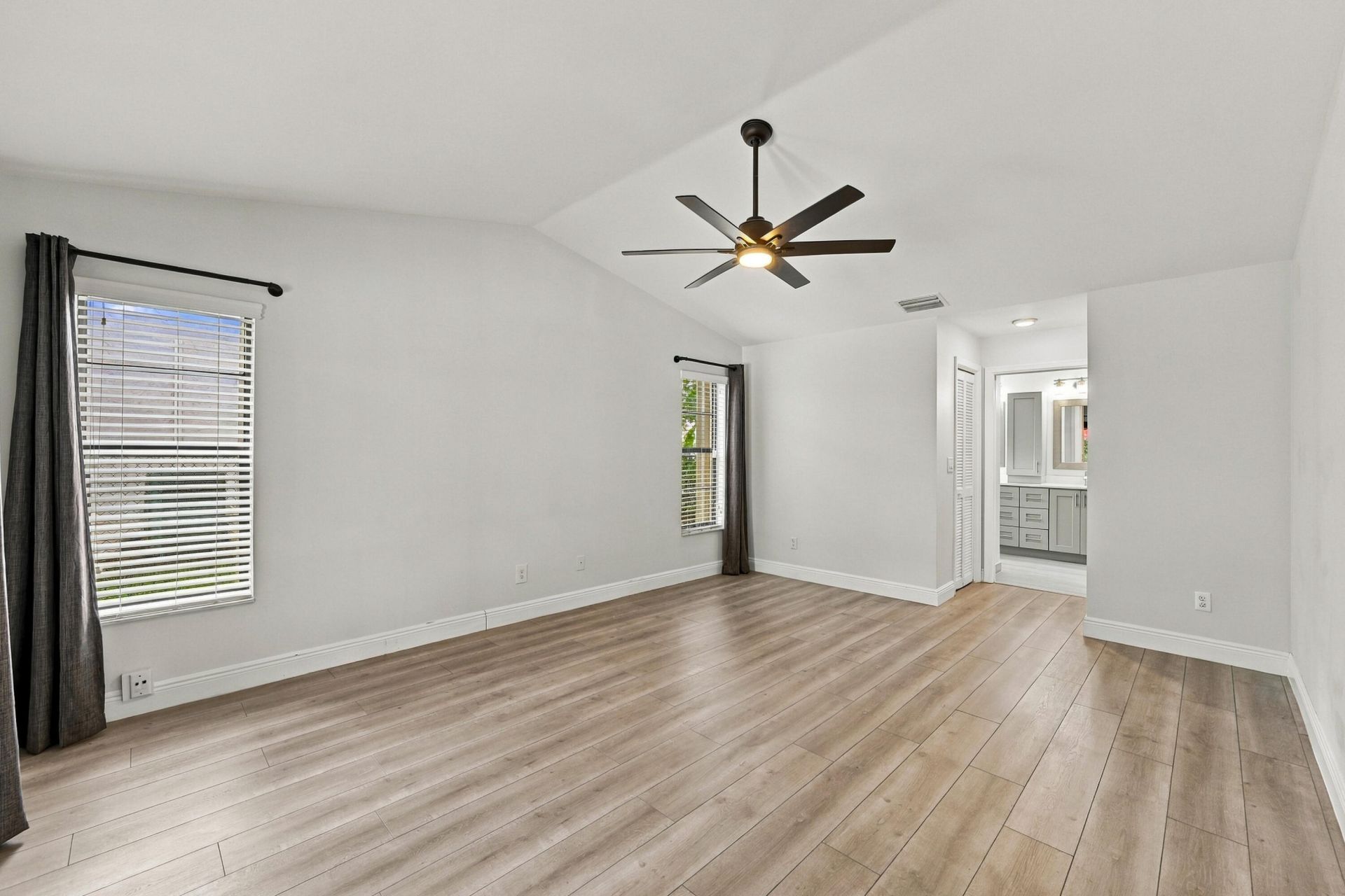 9255 NW 18th Street, Plantation, FL 33322 Photo