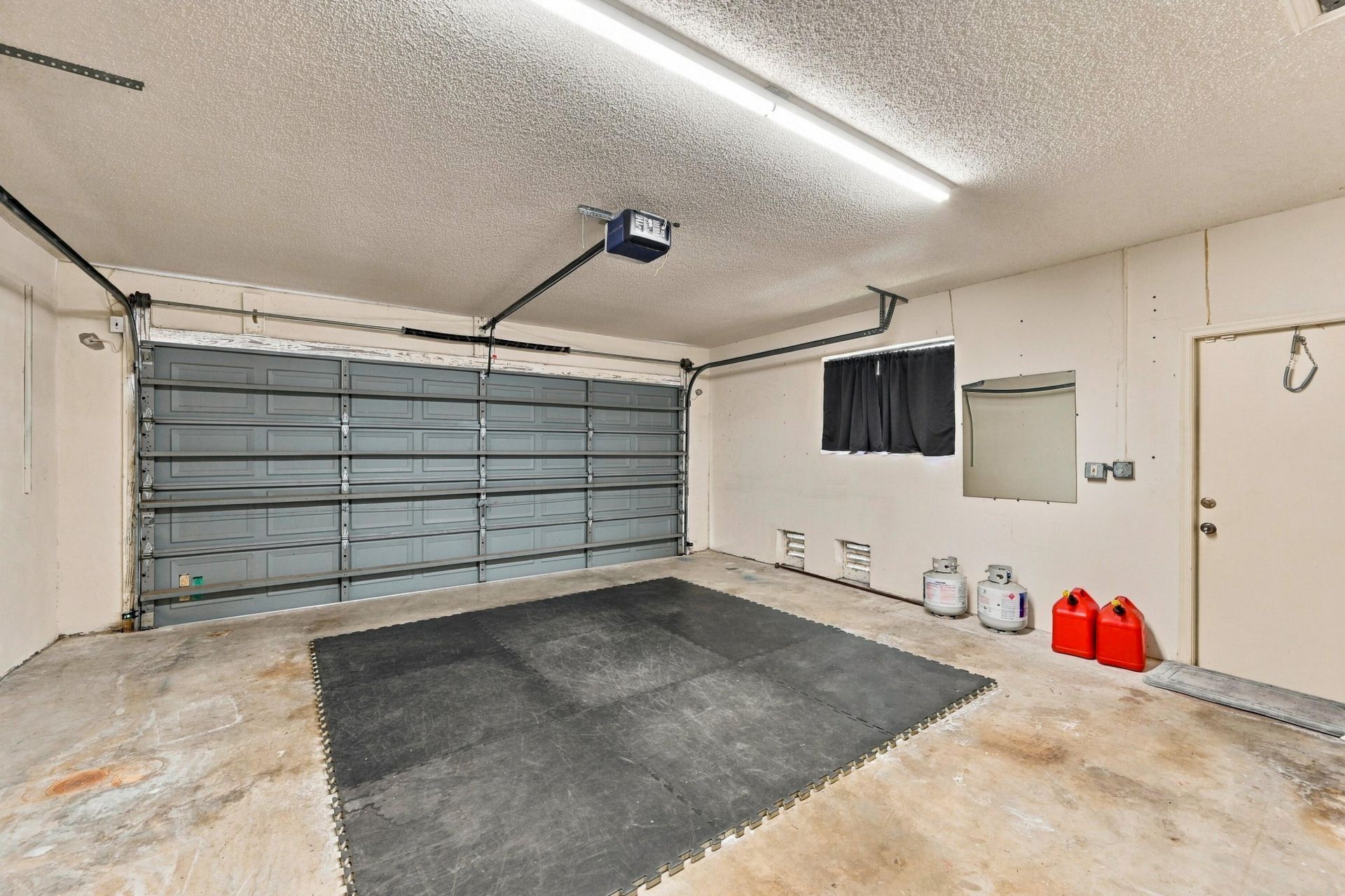 9255 NW 18th Street, Plantation, FL 33322 Photo