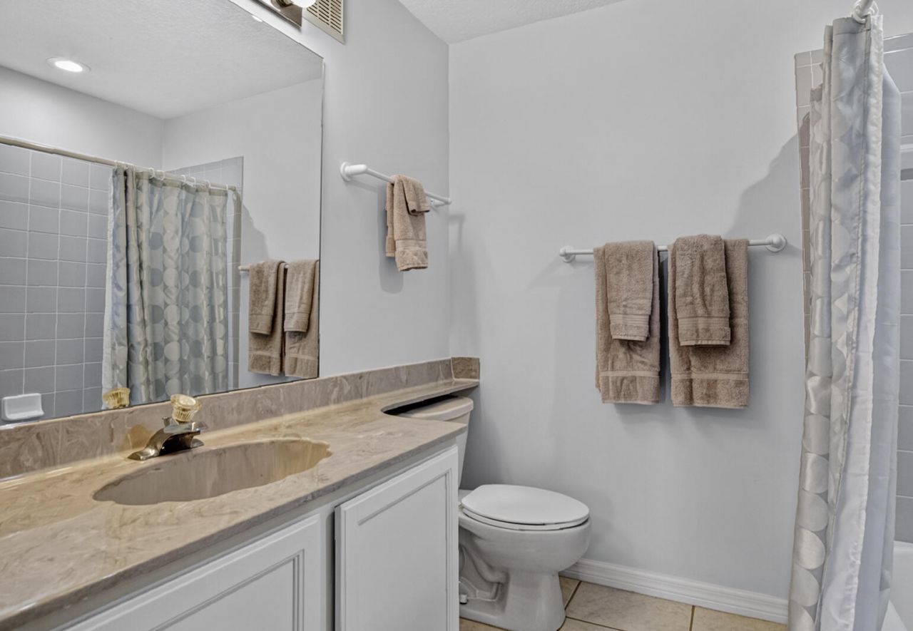 1120 Swan Lake Circle, Unit 1402, Port Saint Lucie, FL 34986 Photo