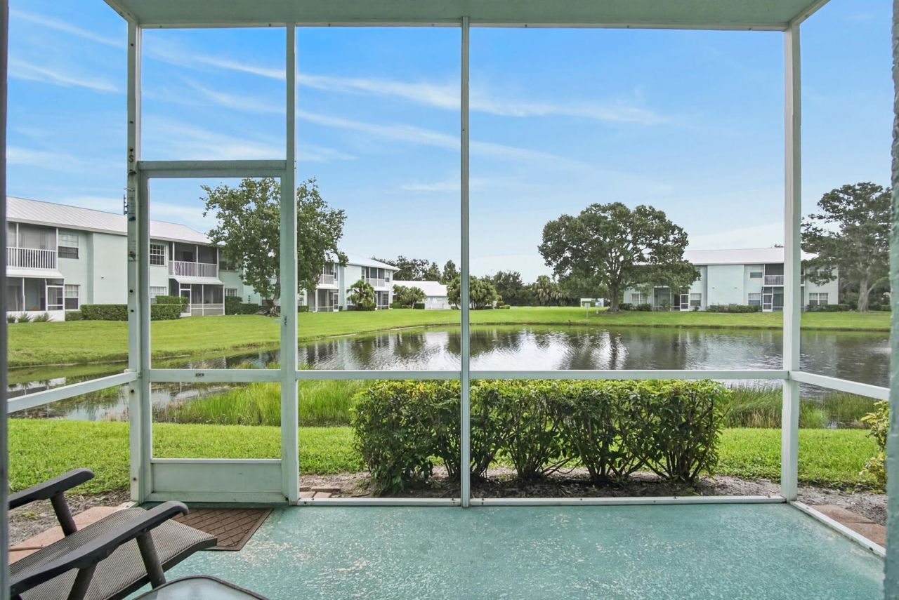 1120 Swan Lake Circle, Unit 1402, Port Saint Lucie, FL 34986 Photo