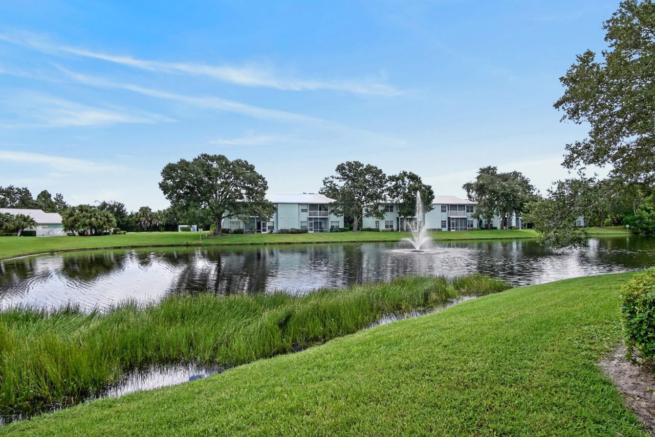 1120 Swan Lake Circle, Unit 1402, Port Saint Lucie, FL 34986 Photo