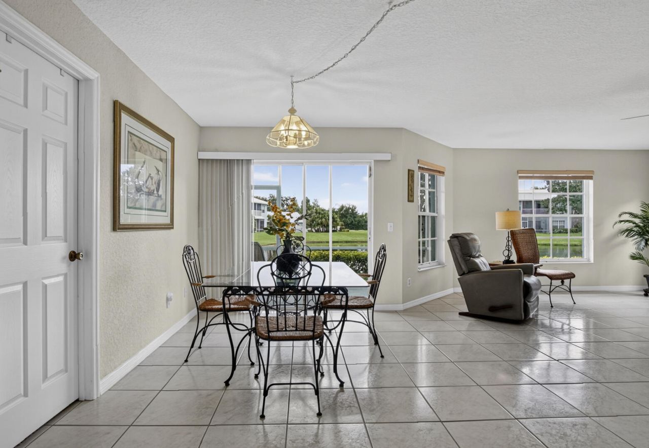 1120 Swan Lake Circle, Unit 1402, Port Saint Lucie, FL 34986 Photo