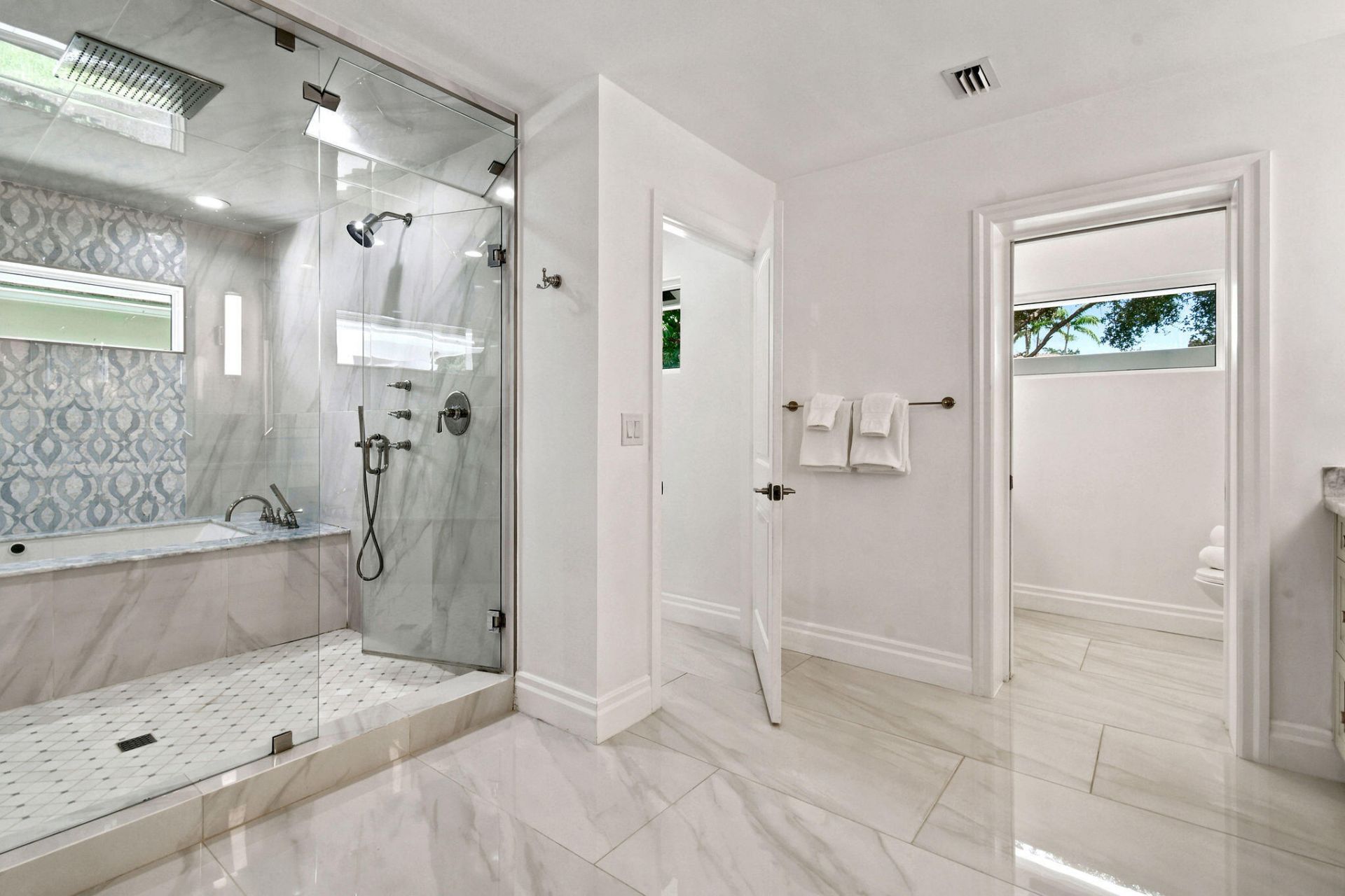 5664 High Flyer Road S, Palm Beach Gardens, FL 33418 Photo