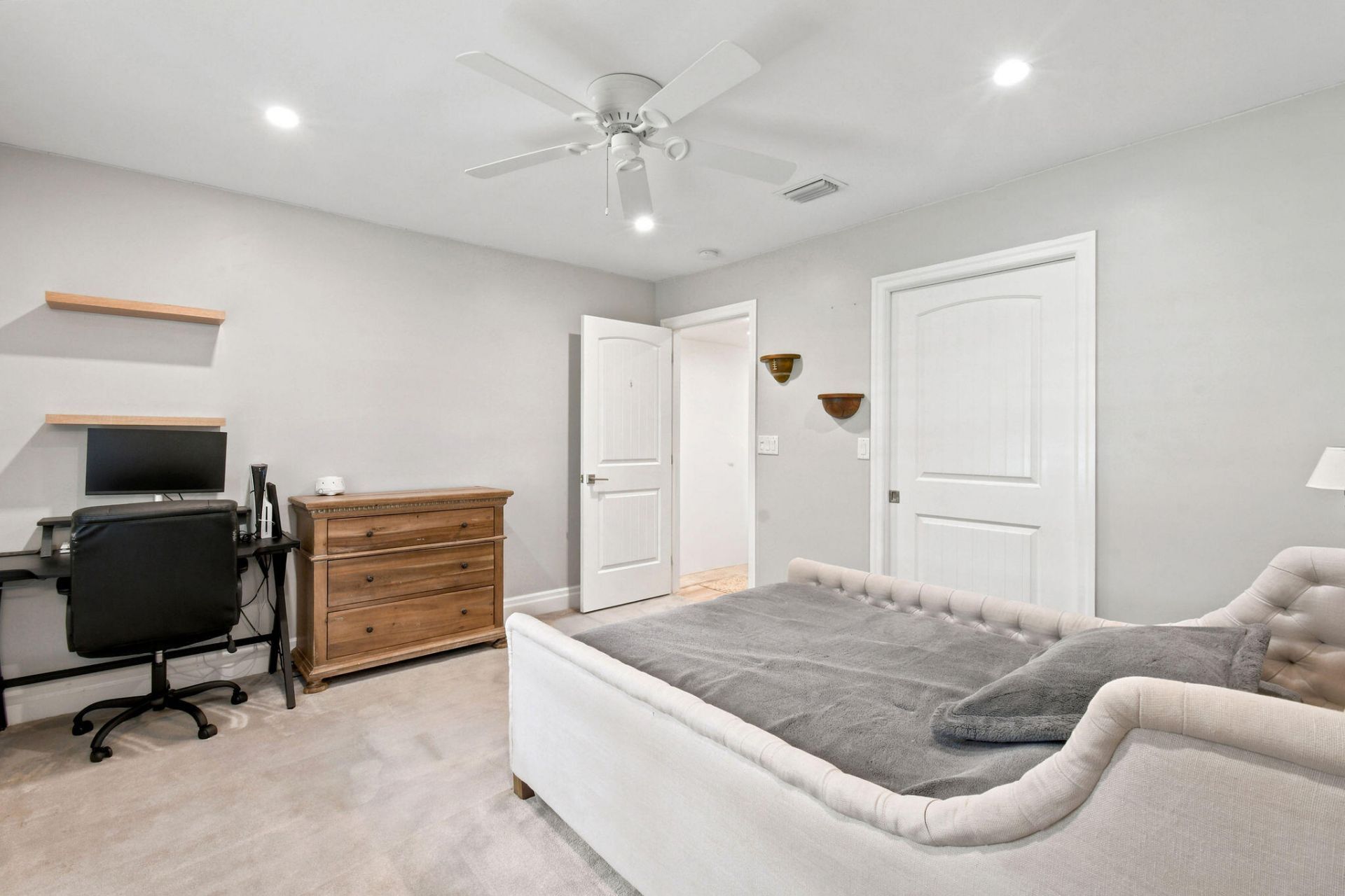 5664 High Flyer Road S, Palm Beach Gardens, FL 33418 Photo