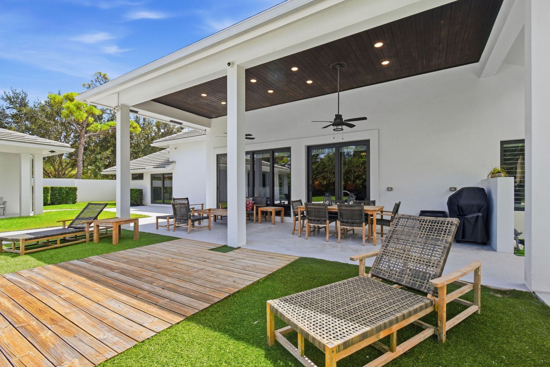 5664 High Flyer Road S, Palm Beach Gardens, FL 33418 Photo