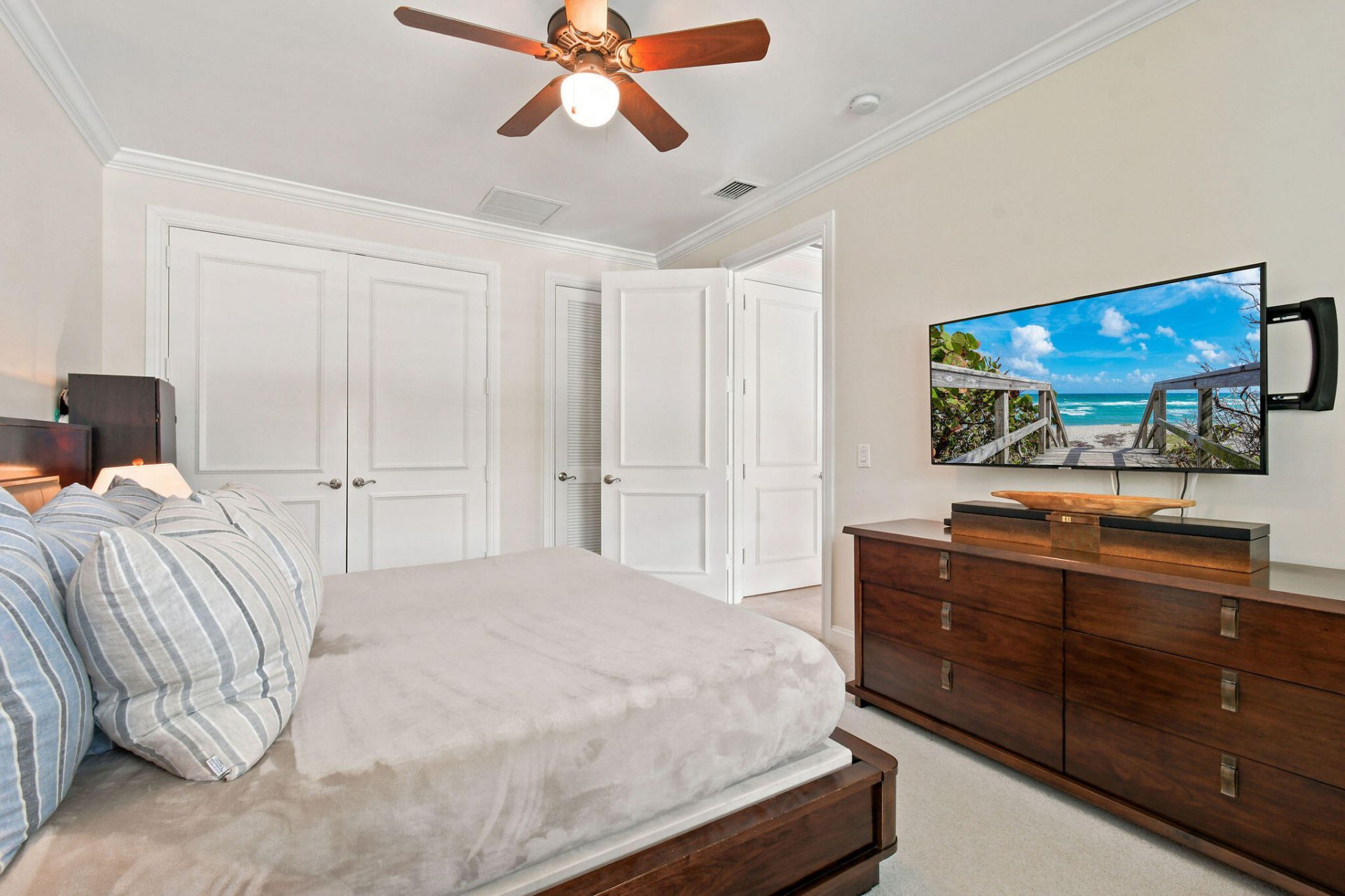 5664 High Flyer Road S, Palm Beach Gardens, FL 33418 Photo