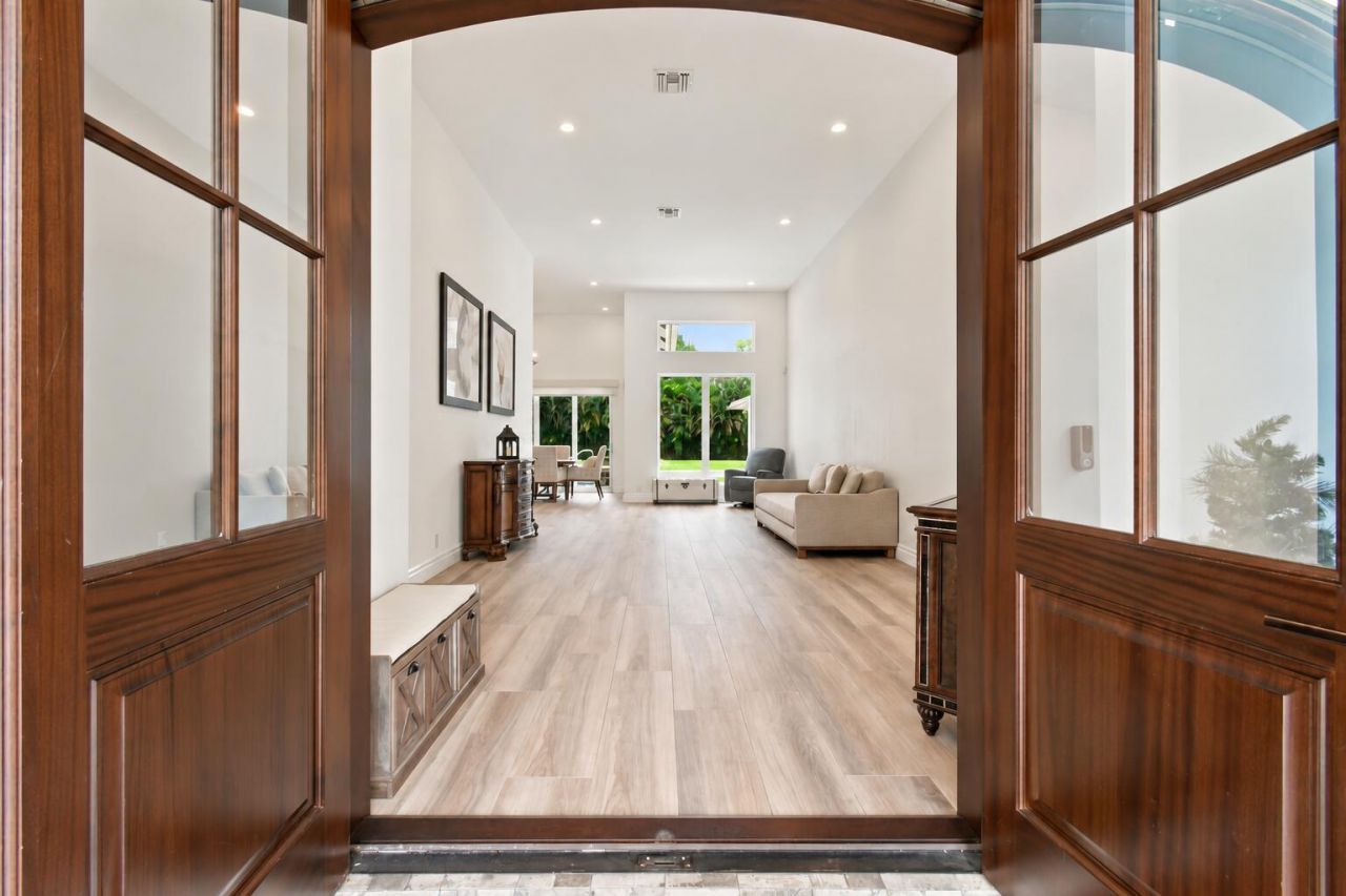 5664 High Flyer Road S, Palm Beach Gardens, FL 33418 Photo