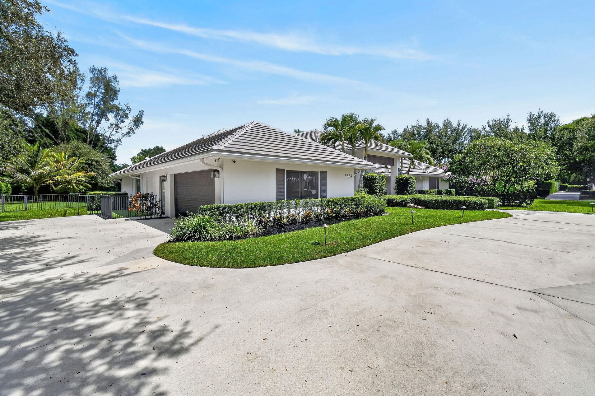 5664 High Flyer Road S, Palm Beach Gardens, FL 33418 Photo