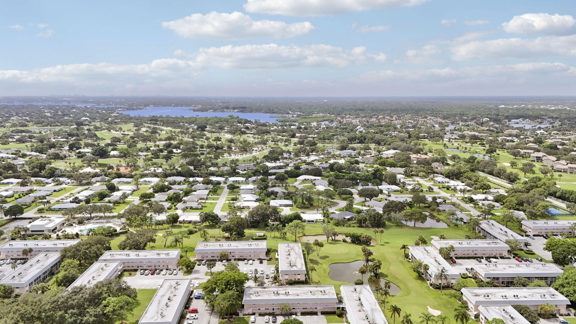 18081 SE Country Club Drive, Unit 13-123, Jupiter, FL 33469 Photo