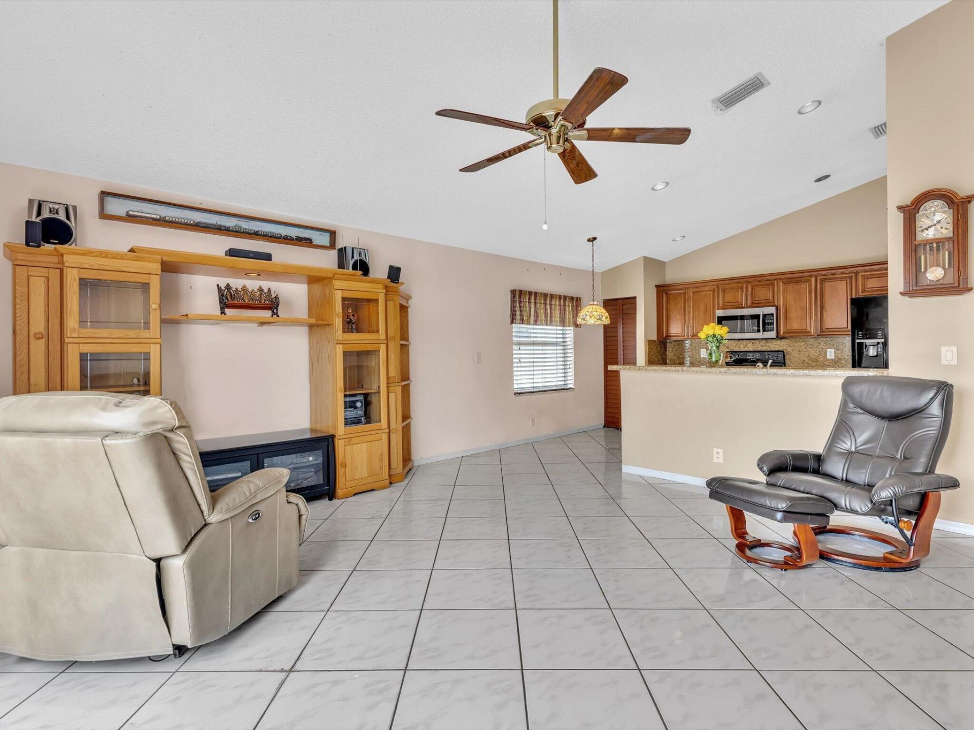 12535 SW 7th Place, Davie, FL 33325 Photo