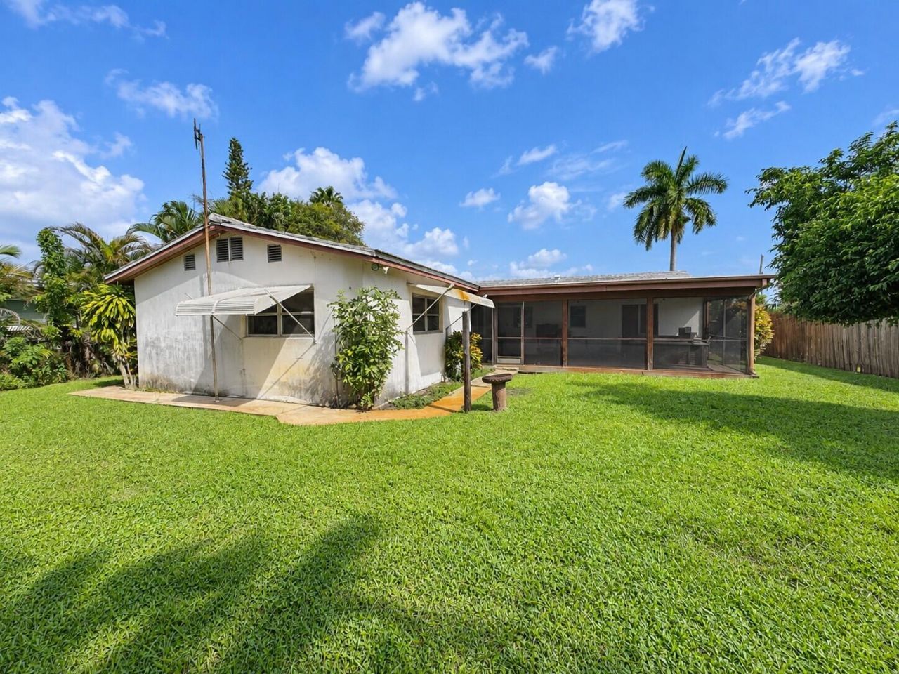 110 SE 3rd Avenue, Boynton Beach, FL 33435 Photo