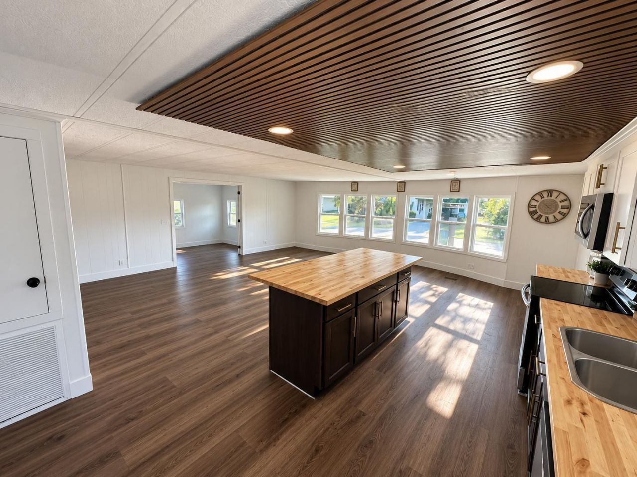 8572 Crown Drive, Boynton Beach, FL 33436 Photo