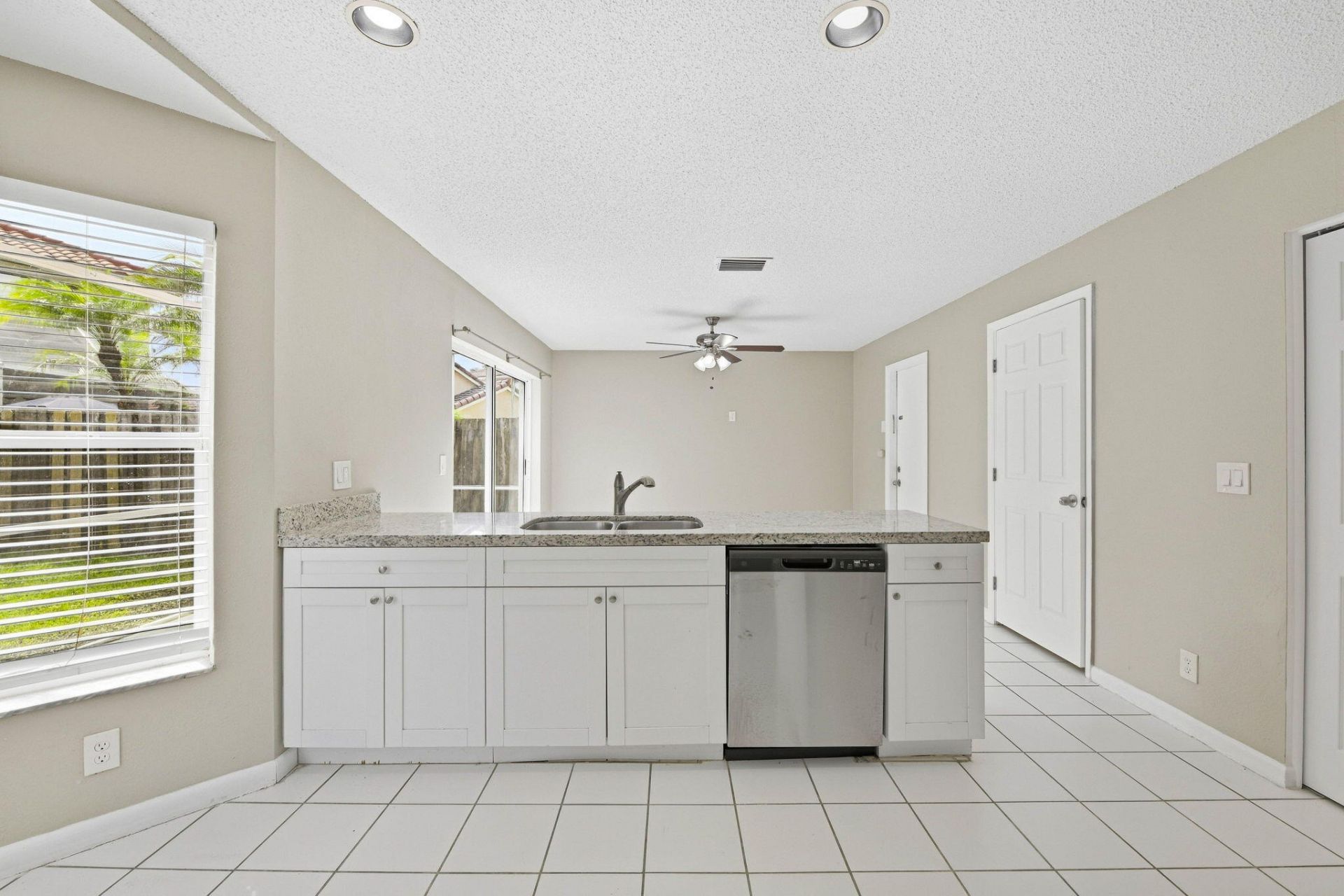 10843 Buttonwood Lake Drive, Boca Raton, FL 33498 Photo