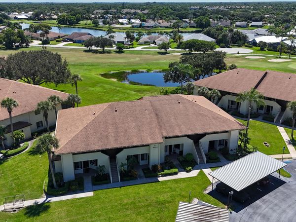 6303 SE WILLIAMSBURG Drive, Unit 201, Hobe Sound, FL 33455