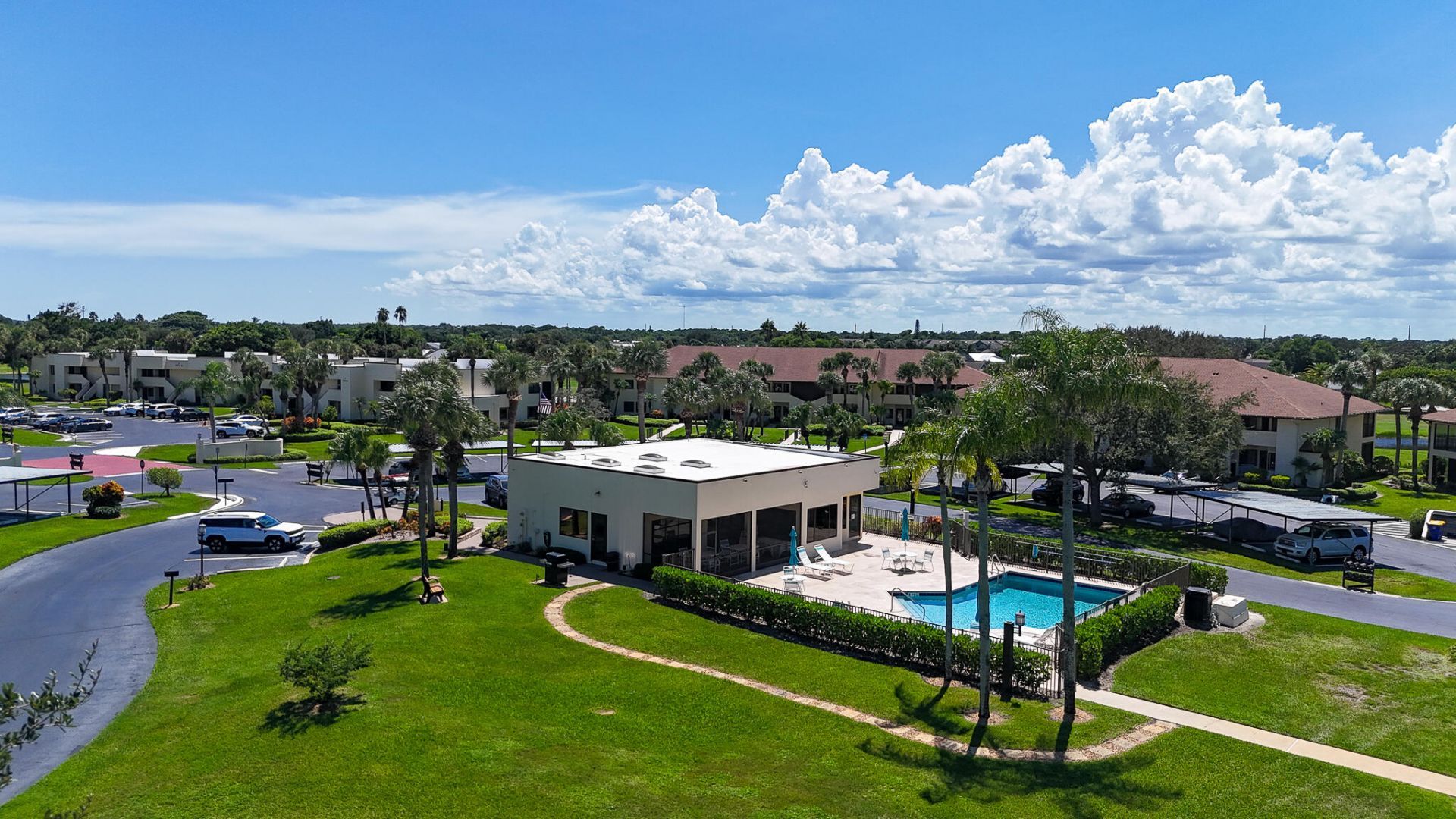 6303 SE Williamsburg Drive, Unit 201, Hobe Sound, FL 33455 Photo