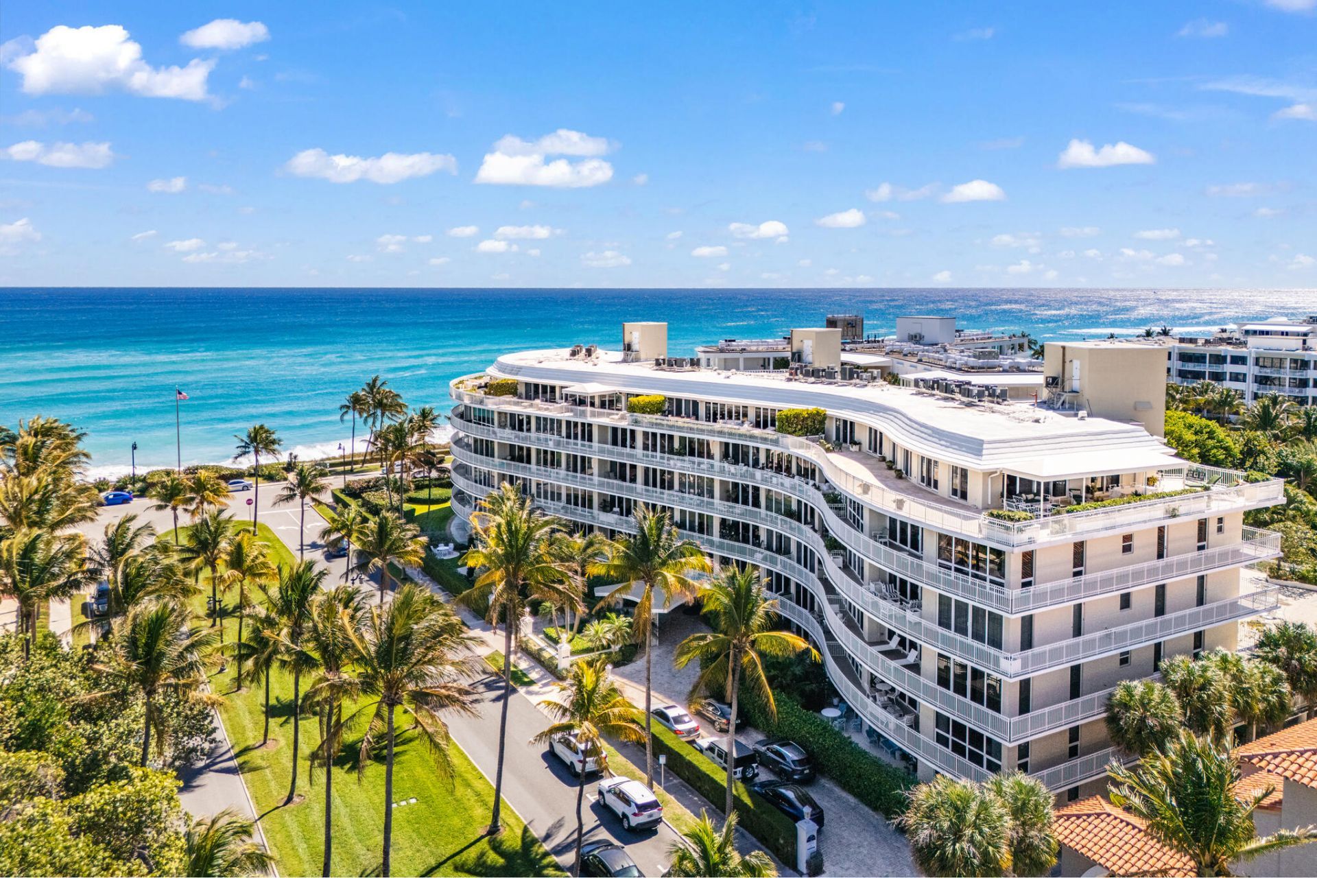100 Royal Palm Way, Unit D2, Palm Beach, FL 33480 Photo