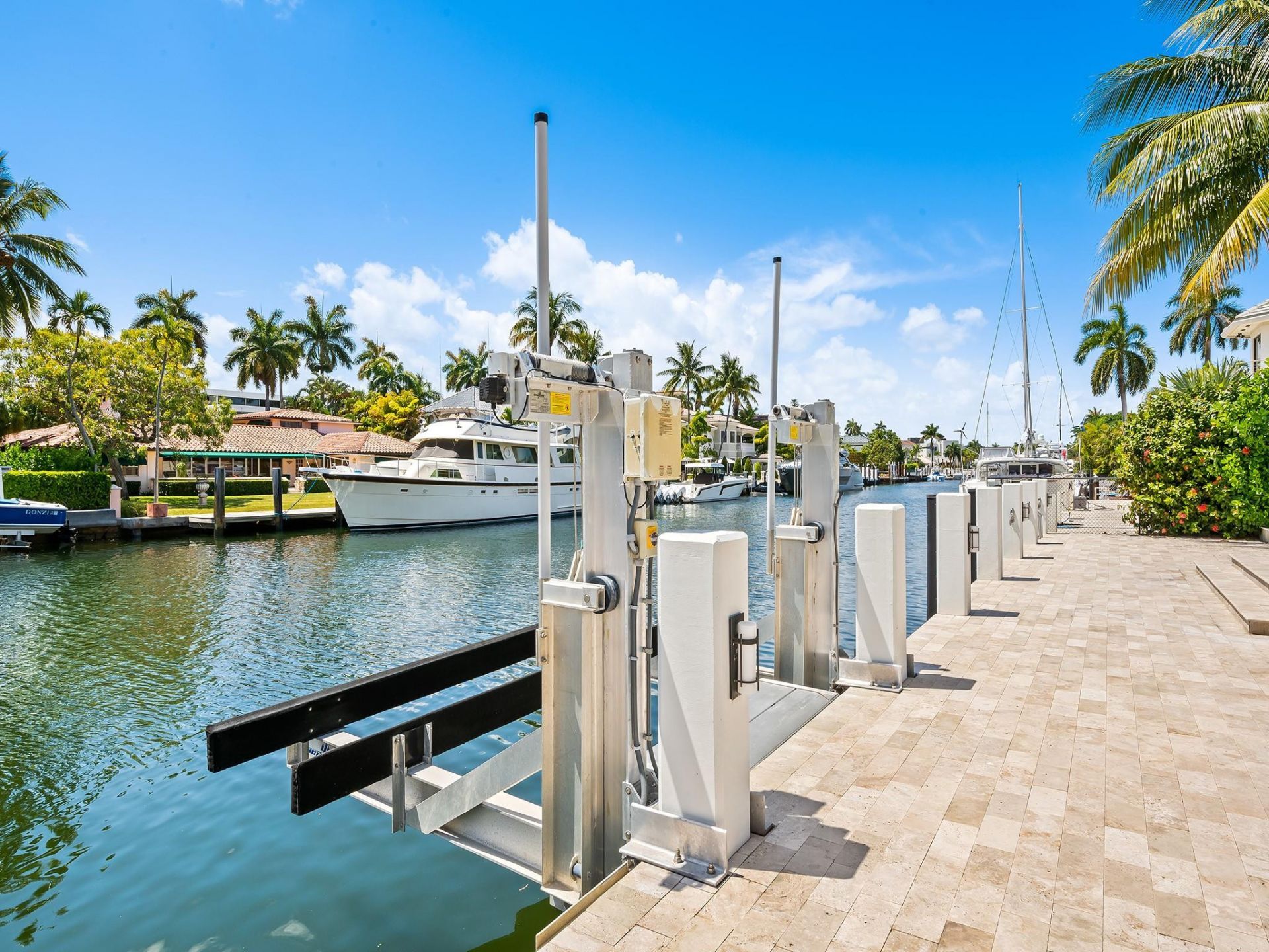 301 NE 23rd Avenue, Fort Lauderdale, FL 33305 Photo