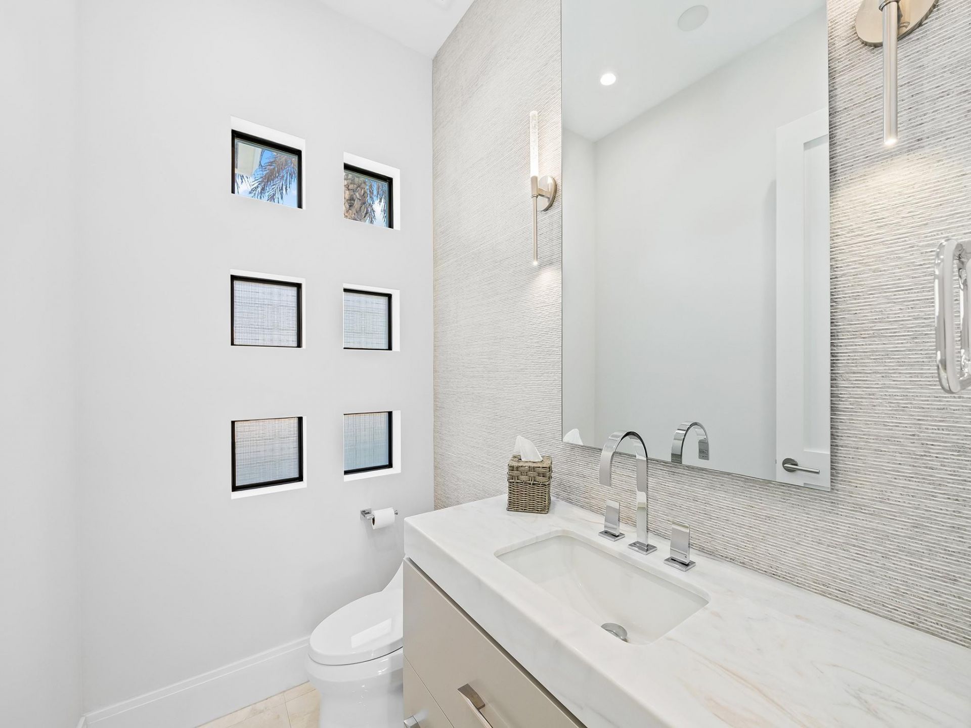 301 NE 23rd Avenue, Fort Lauderdale, FL 33305 Photo